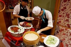 Du lịch Thái Lan – Thưởng thức buffet Baiyoke